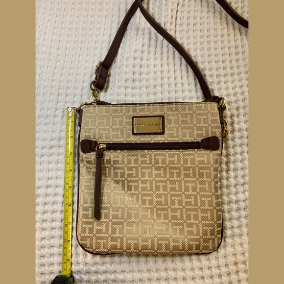 TOMMY HILFIGER Crossbody Bag - Picture 8 of 8